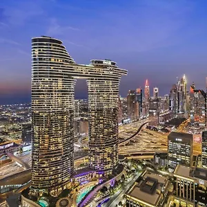 https://first-class-2br-with-full-dubai-skyline-sea-view-6.sharjah-hotels.com
