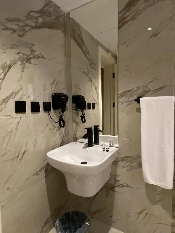 شقة Golden Alasrea Hotel جدة