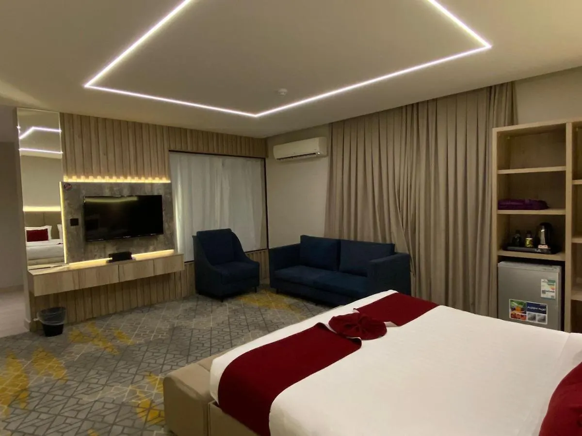 شقة Golden Alasrea Hotel جدة